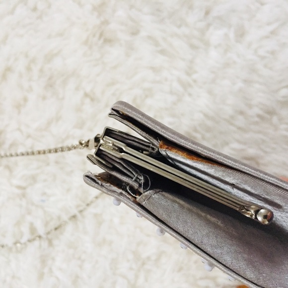 VINTAGE Silver Clutch Silver Chain Evening Purse - Picture 14 of 16